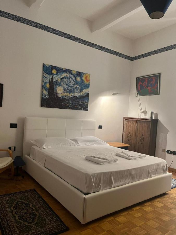 Red Sun Acquarium Apartment Bologna Bagian luar foto